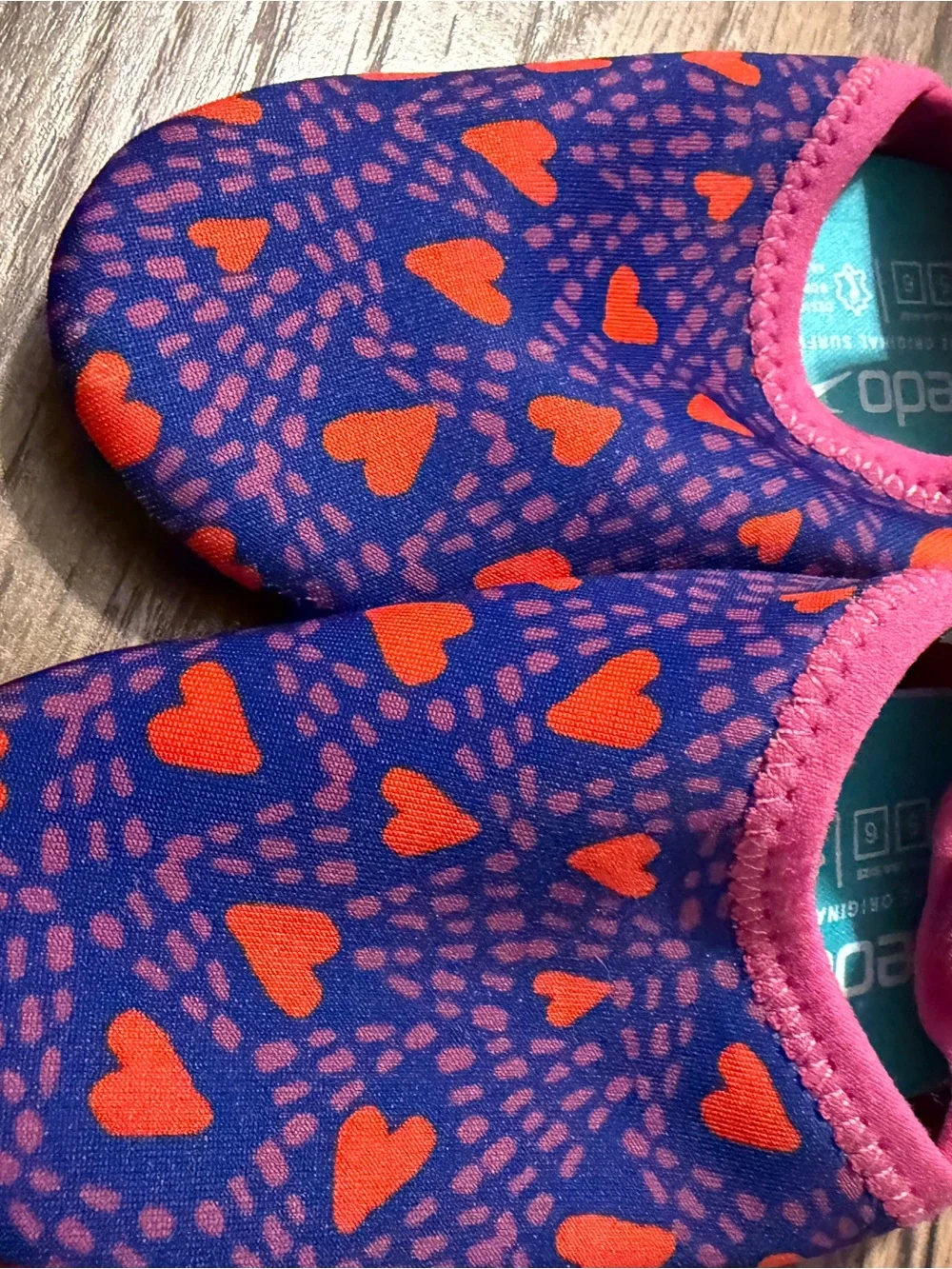 Speedo Girls Pink and Purple Heart Water Shoes size small 5/6